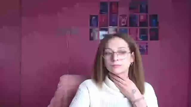 Esmi Winter online show from February 13, 2026, 7:19 am