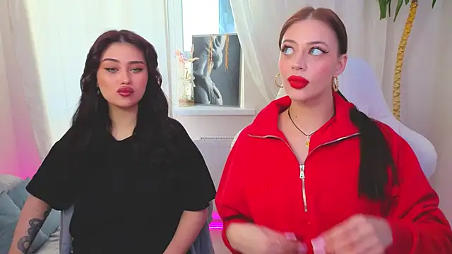 Sofia Plump online show from April 11, 2026, 10:19 am