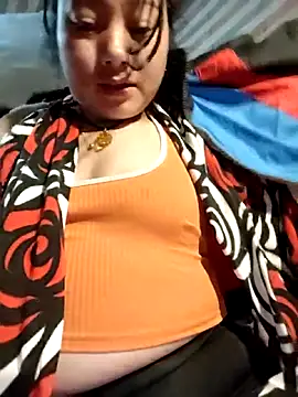 Snapshot of HUONG19999 chatting on February 9, 2026, 1:53 pm HUONG19999 online show from February 9, 2026, 1:53 pm