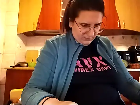 dana92vat online show from February 27, 2026, 1:22 pm