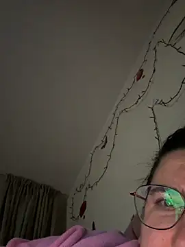 Snapshot of Sony28v chatting on February 11, 2026, 6:52 pm Sony28v online show from February 11, 2026, 6:52 pm