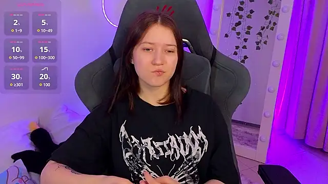 Snapshot of MmollyMay chatting on February 20, 2026, 10:17 am MmollyMay online show from February 20, 2026, 10:17 am