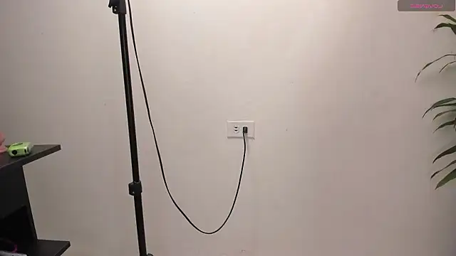 miarouse 0 online show from February 12, 2026, 7:35 pm