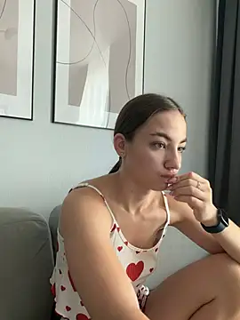  Patricia P online show from July 8, 2026, 4:02 am