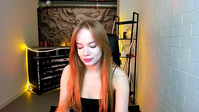 AmyNox online show from May 6, 2026, 5:00 am
