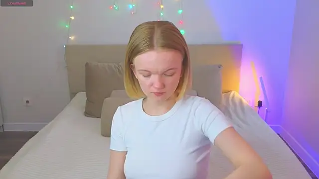 StellaBunny online show from March 21, 2026, 4:14 am