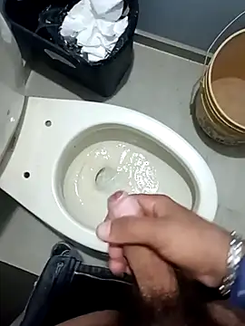 Snapshot of fercheyy chatting on February 20, 2026, 11:17 pm fercheyy online show from February 20, 2026, 11:17 pm