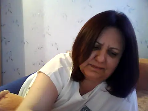 Snapshot of LockyCharm111 chatting on June 8, 2026, 5:57 pm LockyCharm111 online show from June 8, 2026, 5:57 pm