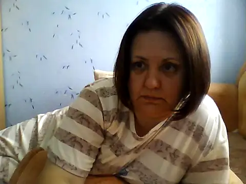 Snapshot of LockyCharm111 chatting on July 24, 2026, 6:53 am LockyCharm111 online show from July 24, 2026, 6:53 am