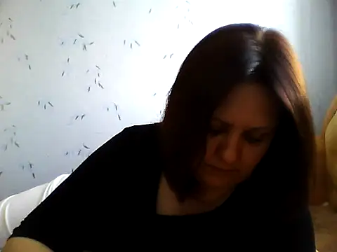 Snapshot of LockyCharm111 chatting on June 16, 2026, 4:07 pm LockyCharm111 online show from June 16, 2026, 4:07 pm