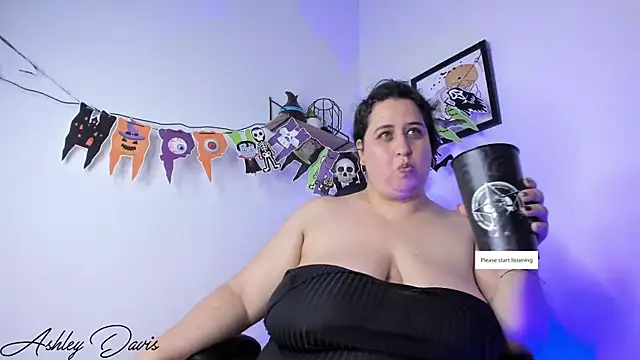 Snapshot of AsshleyDavis chatting on October 23, 2025, 12:09 am AsshleyDavis online show from October 23, 2025, 12:09 am