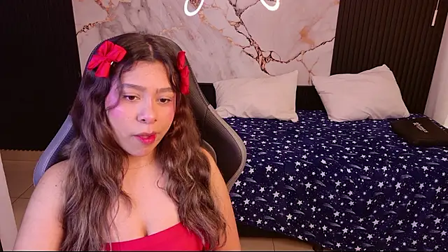 Snapshot of Sophie19__ chatting on March 2, 2026, 12:12 pm Sophie19 online show from March 2, 2026, 12:12 pm