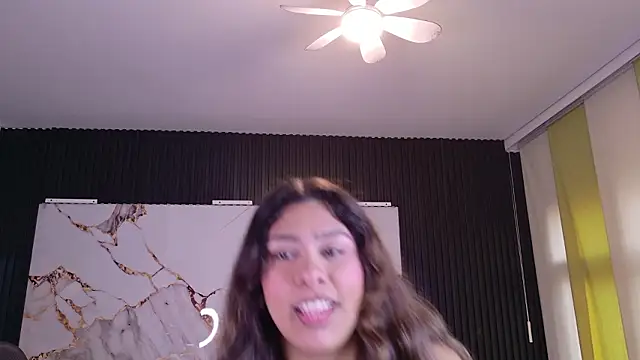 Sophie19   online show from March 19, 2026, 12:27 pm