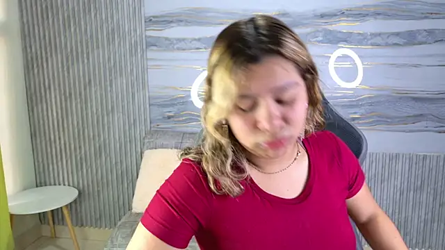 Sophie19   online show from May 22, 2026, 11:52 am