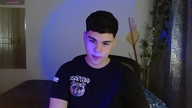 eithan jonnes online show from March 24, 2026, 8:42 pm