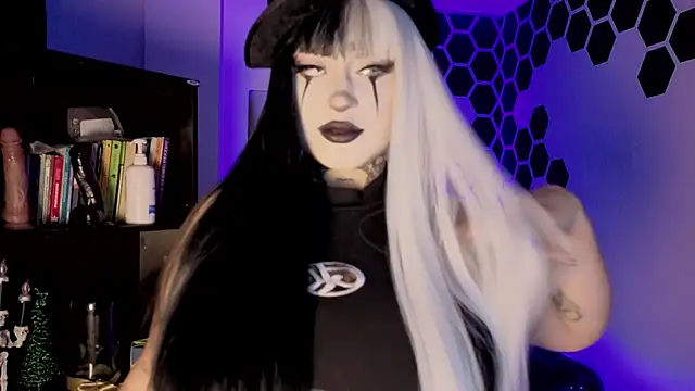 meowboo online show from February 13, 2026, 1:38 am