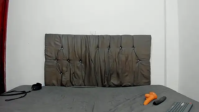 Ruby RedMoon2 online show from March 7, 2026, 8:14 pm