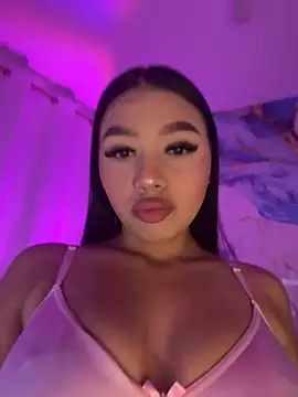 valerie20  online show from June 26, 2026, 4:51 am