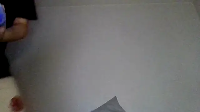 Tallhungandcloudy online show from March 26, 2026, 10:35 am