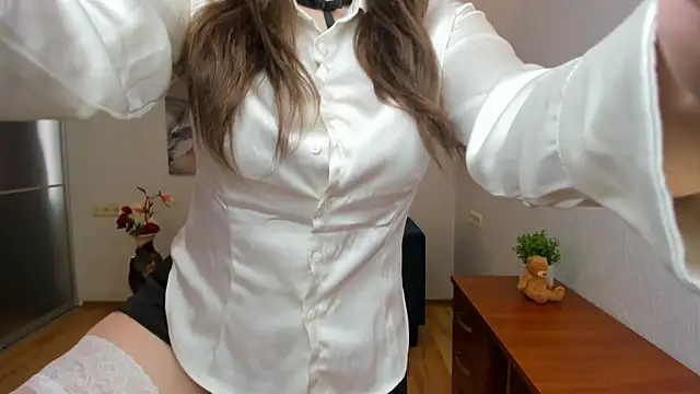 Snapshot of Effy_Royse chatting on June 21, 2026, 5:13 am Effy Royse online show from June 21, 2026, 5:13 am