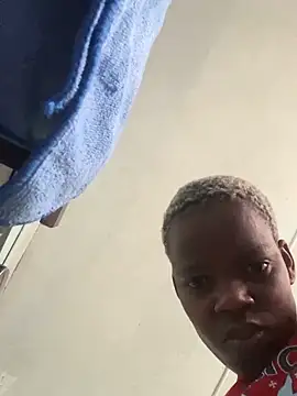 Snapshot of collenP chatting on March 3, 2026, 10:11 am collenP online show from March 3, 2026, 10:11 am