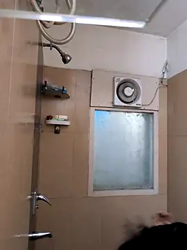 sexysilmy online show from April 11, 2026, 4:42 am