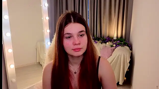Snapshot of Monaswetty chatting on March 18, 2026, 5:32 am Monaswetty online show from March 18, 2026, 5:32 am