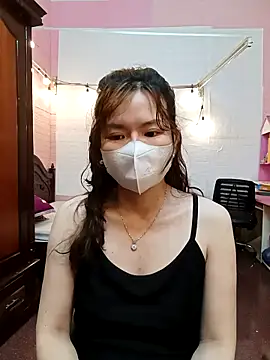 Trang26 online show from February 26, 2026, 12:43 am