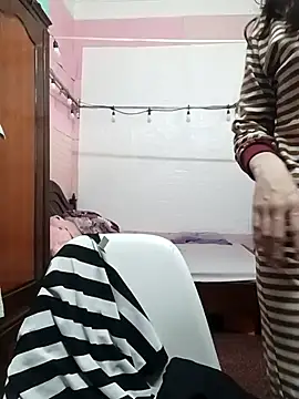 Trang26 online show from March 3, 2026, 2:51 am