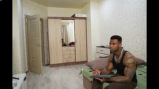 Snapshot of ostine_brown chatting on March 17, 2026, 6:33 pm ostine brown online show from March 17, 2026, 6:33 pm