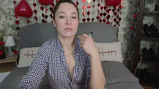 Snapshot of Vivimoonx chatting on February 18, 2026, 6:33 am Vivimoonx online show from February 18, 2026, 6:33 am