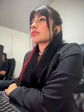 Snapshot of nyx__x chatting on February 25, 2026, 8:08 pm nyx x online show from February 25, 2026, 8:08 pm