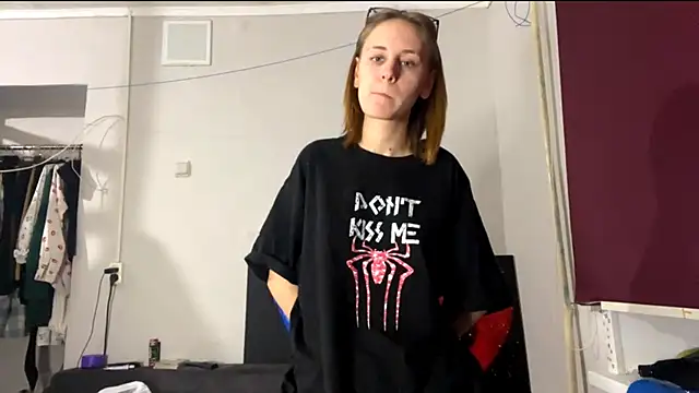 Sweety Burger online show from February 16, 2026, 3:10 pm