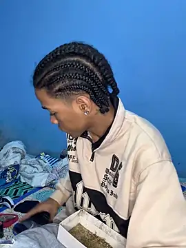 mondacuo3000 online show from March 13, 2026, 5:40 pm