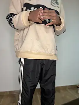 mondacuo3000 online show from April 24, 2026, 5:15 pm