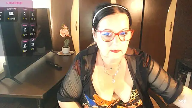 exiMIlf online show from July 6, 2026, 3:03 pm