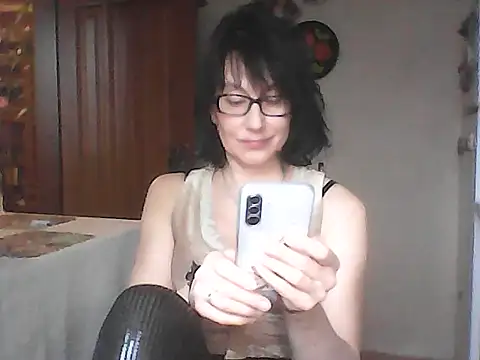 Snapshot of Vlastelina chatting on February 25, 2026, 1:22 pm Vlastelina online show from February 25, 2026, 1:22 pm