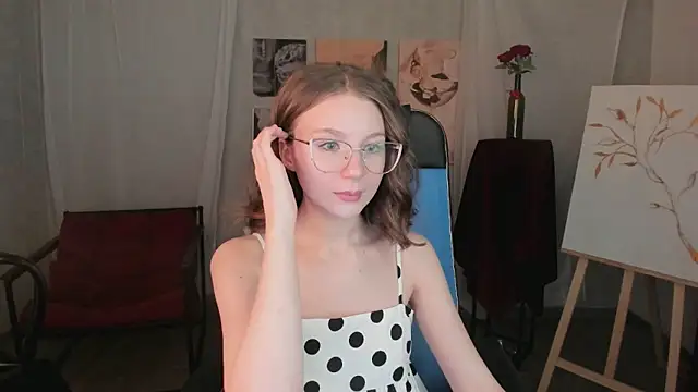 ElliFrankenweenie online show from February 28, 2026, 6:18 pm