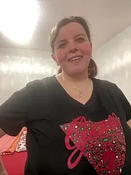 Snapshot of Laura-Loveyou chatting on February 20, 2026, 5:26 pm Laura-Loveyou online show from February 20, 2026, 5:26 pm