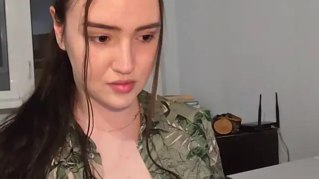 RedginBluebersky online show from April 1, 2026, 4:15 pm