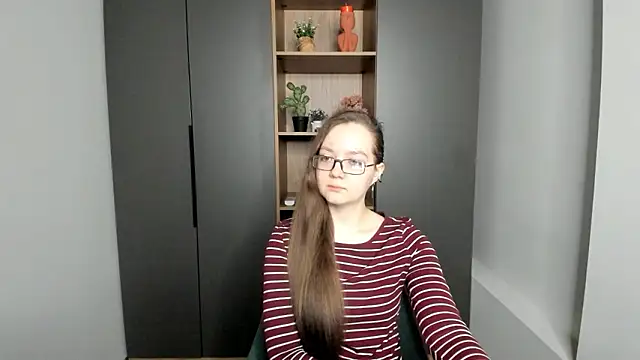 Snapshot of KatheyWasinger chatting on February 12, 2026, 3:17 am KatheyWasinger online show from February 12, 2026, 3:17 am