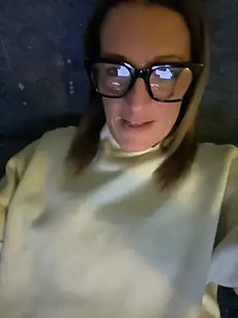 Snapshot of Babig78 chatting on February 14, 2026, 7:03 pm Babig78 online show from February 14, 2026, 7:03 pm