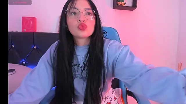  Mia kiss  online show from April 8, 2026, 12:01 am