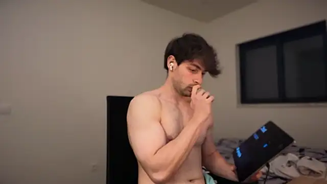 Snapshot of Leo_Justin25 chatting on March 2, 2026, 6:37 pm Leo Justin25 online show from March 2, 2026, 6:37 pm