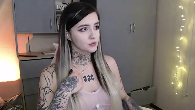 Rin Tozier online show from February 27, 2026, 3:07 am