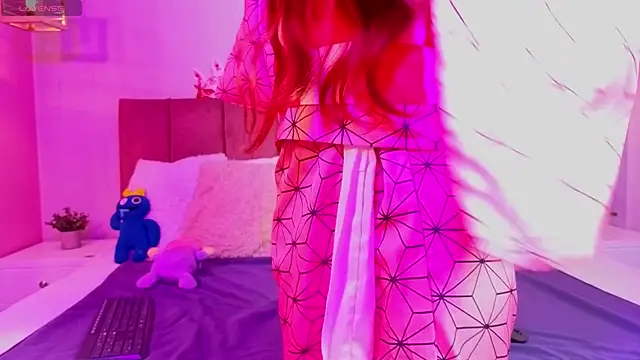 emma wilder  online show from April 16, 2026, 7:03 pm