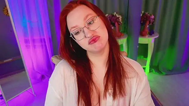 Snapshot of SpicyFox_ chatting on February 27, 2026, 2:17 pm SpicyFox online show from February 27, 2026, 2:17 pm