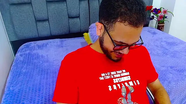 Snapshot of J_black_ chatting on February 24, 2026, 9:15 pm J black online show from February 24, 2026, 9:15 pm