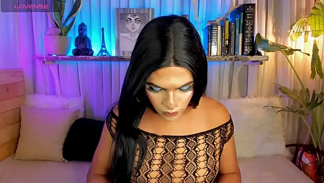 Miss-liaa online show from April 16, 2026, 10:12 pm