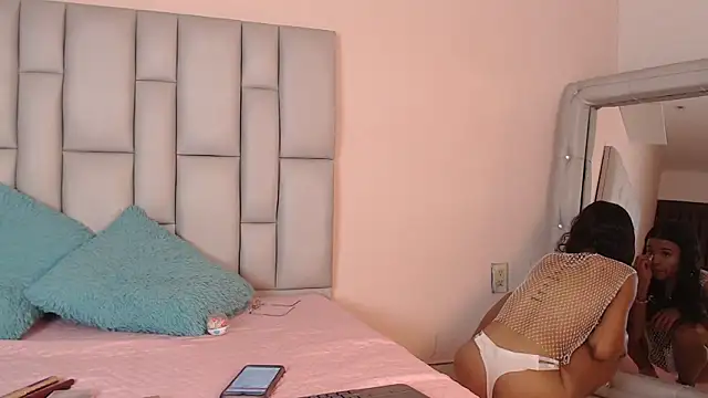 Snapshot of sugar_doll1 chatting on February 26, 2026, 8:53 pm sugar doll1 online show from February 26, 2026, 8:53 pm